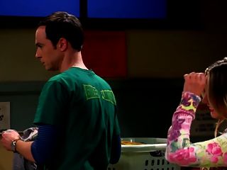 Kaley Cuoco - Penny In Big Bang Theory S7e11 - Laundry Night